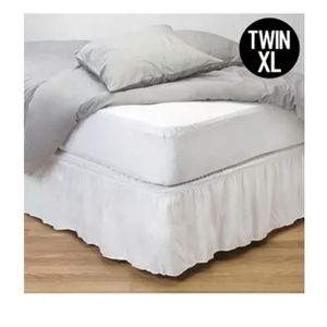 Home Details
Twin Deluxe Mattress Protector with F